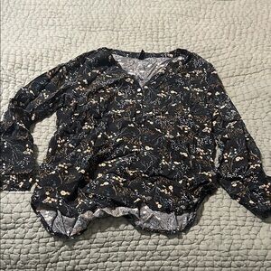 SoyaConcept Black Blouse floral small